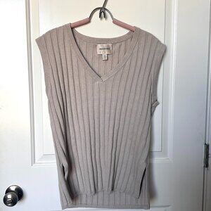 NWT Beige Womens Sleeveless V-Neck Sweater Vest Industry Republic Sz Large